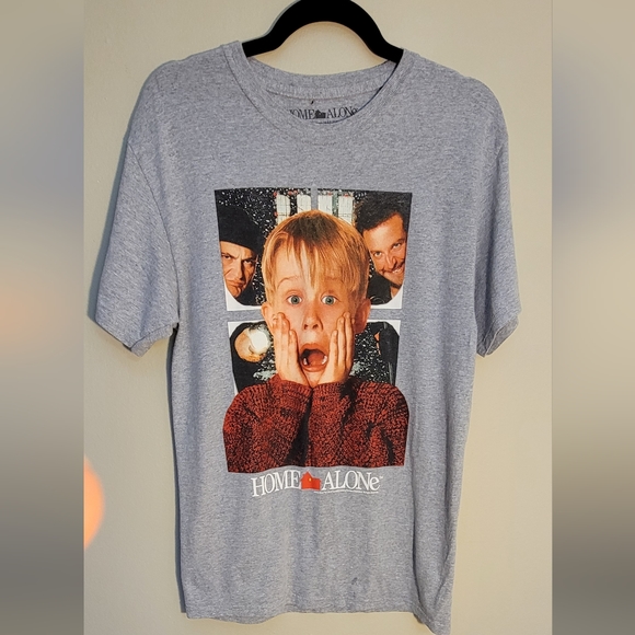 Home Alone Tee shirt - Picture 4 of 4